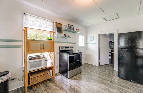 Marshallberg House | 10 Mi to Cape Lookout Ferry: Serene Coastal Escape