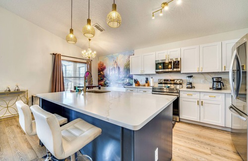 Highgate Park House | 10 Mi to Disney: Family Retreat w/Game Room!