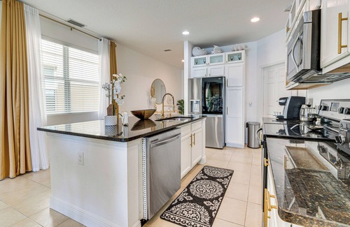 Bridgewater Crossing House | 10 Mi to Disney - Lake-View Haven w/Pool Access!
