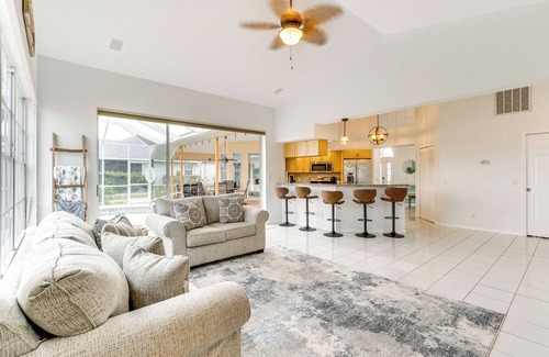 Broadmoor House | 10 Mi to Public Beaches: Coastal Florida Retreat