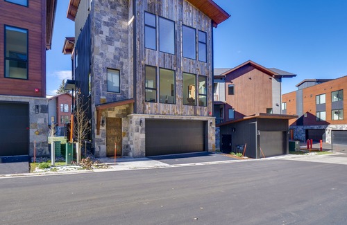Silverthorne Cottage | 10 Mi to Ski: Mtn-view Gem in Silverthorne