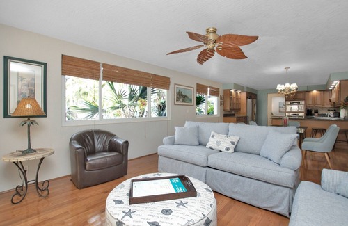 Tavernier House | 10 Million Dollar 2 Acre Bayside Beach Compound w Boat Dockage is One of A Kind