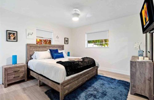 Pembroke Pines House | 10 Min To Hard Rock Stadium Pool, Game Room, Bbq