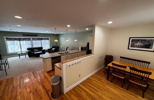 Carrabassett Valley House | 10 min to Sugarloaf Ski Lifts, Spacious 4 Bedrooms