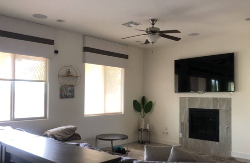 Enterprise House | 10 min to strip! Sleeps 14, 5bd/3ba 3k sq ft