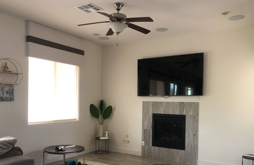 Enterprise House | 10 min to strip! Sleeps 14, 5bd/3ba 3k sq ft