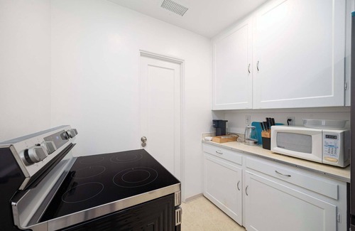 Point Loma Heights House | 10 Min to the Beach! | Colorful Home w/Huge Yard