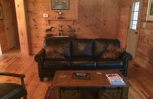 Columbus Cabin | 10 minutes to TIEC! Retreat to this secluded log cabin surrounded by nature.