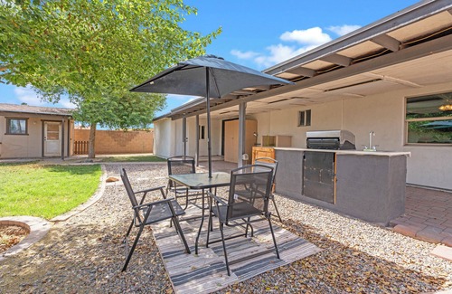 Maryvale House | 10% Off Weekly - Charming 3-bedroom house in sunny Phoenix