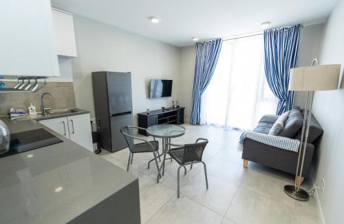 Summerstrand Apartment | 10 on Bellamare near the Beachfront