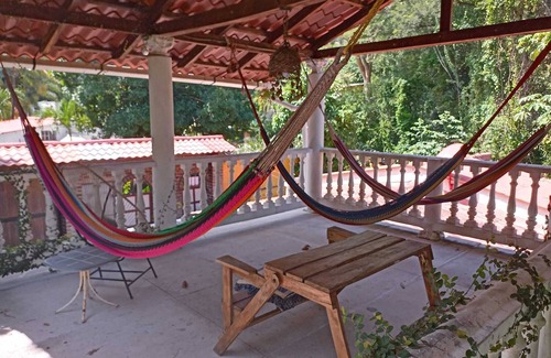 Tamanique House | 10 to all prime beaches like el tunco and the new Sunset Park