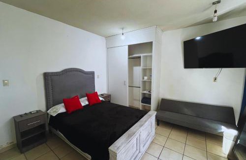 Leon Apartment | 10 VENATOR House Boutique