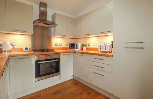 Looe Cottage | 10 Water's Edge