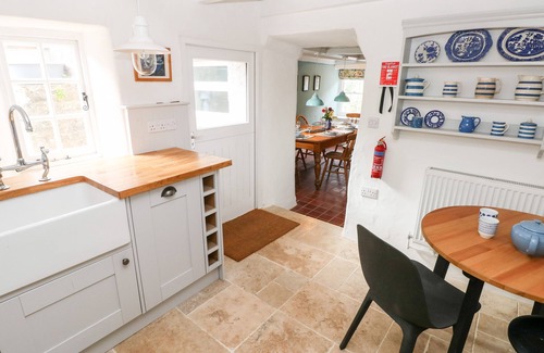 Pembroke Cottage | 10 Westgate Hill