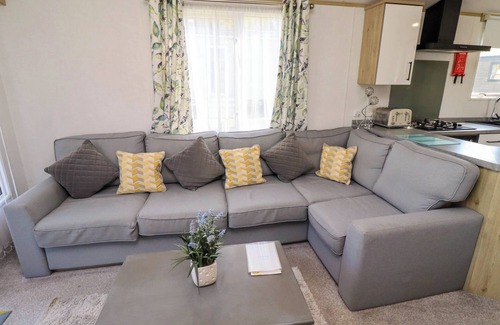 Swarland Cottage | 10 WOODLANDS WAY, family friendly, with a garden in Longframlington
