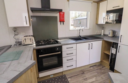 Swarland Cottage | 10 WOODLANDS WAY, family friendly, with a garden in Longframlington