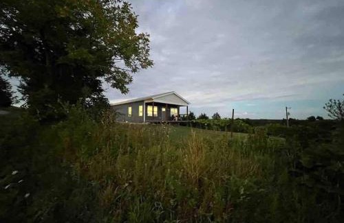 Williamstown House | 100 Acre Relaxing Retreat Near Ark - The Cottage