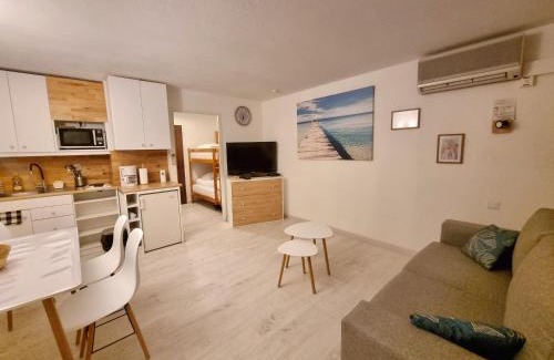 Le Grau-Du-Roi Apartment | 100 m de la plage - Les Cigales de Mer - Studio Cabine - Parking