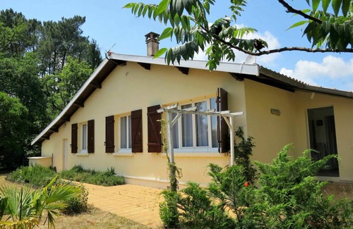 Andernos-les-Bains Other | 100 m² Accommodation ∙ 3 bedrooms ∙ 6 guests