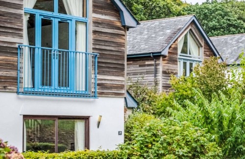 Carnon Downs Other | 100 m² Accommodation ∙ 2 bedrooms ∙ 4 guests