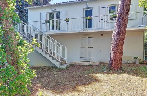 Vaux-sur-Mer Apartment | 100 m² Apartment ∙ 3 bedrooms ∙ 6 guests