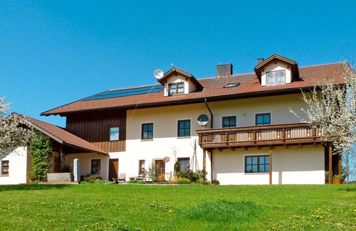 March Apartment | 100 m² Apartment ∙ 1 bedroom ∙ 8 guests