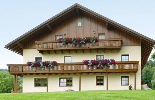 March Apartment | 100 m² Apartment ∙ 2 bedrooms ∙ 8 guests