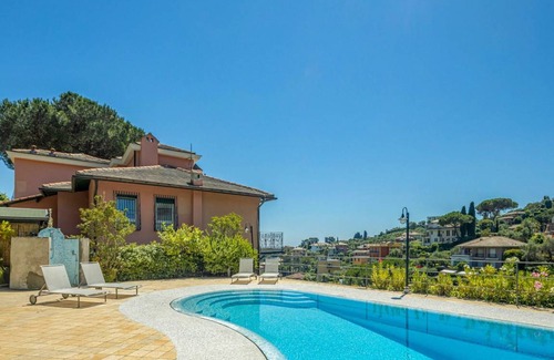 Rapallo Apartment | 100 m² Apartment ∙ 2 bedrooms ∙ 4 guests