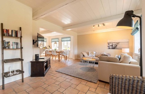 Oevenum Apartment | 100 m² Apartment ∙ 3 bedrooms ∙ 5 guests