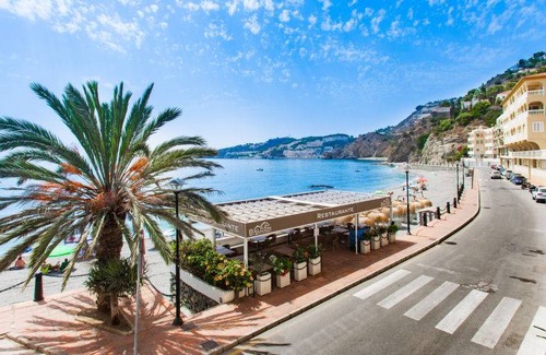 Almunecar Apartment | 100 m² Apartment ∙ 1 bedroom ∙ 3 guests