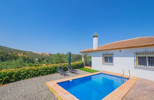 Guaro Cottage | 100 m² Cabin ∙ 3 bedrooms ∙ 6 guests