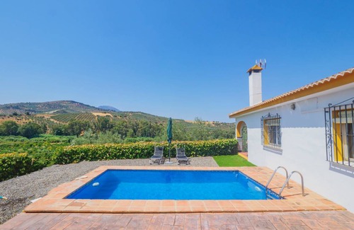 Guaro Cottage | 100 m² Cabin ∙ 3 bedrooms ∙ 6 guests