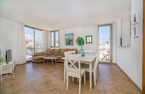 Cala San Vicente Ski Chalet | 100 m² Chalet ∙ 3 bedrooms ∙ 6 guests