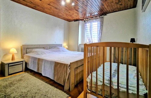 Mazeyrat-Aurouze House | 100 m² House ∙ 4 bedrooms ∙ 8 guests