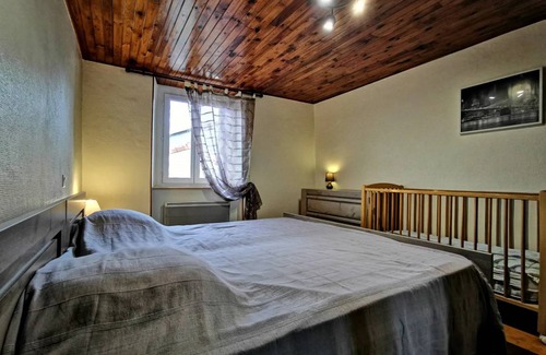 Mazeyrat-Aurouze House | 100 m² House ∙ 4 bedrooms ∙ 8 guests