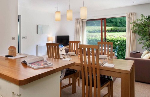 Carnon Downs House | 100 m² House ∙ 1 bedroom ∙ 4 guests