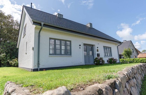 Alkersum House | 100 m² House ∙ 2 bedrooms ∙ 4 guests