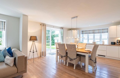 Alkersum House | 100 m² House ∙ 2 bedrooms ∙ 4 guests