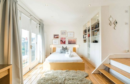 Forest Hill House | 100 m² House ∙ 3 bedrooms ∙ 6 guests