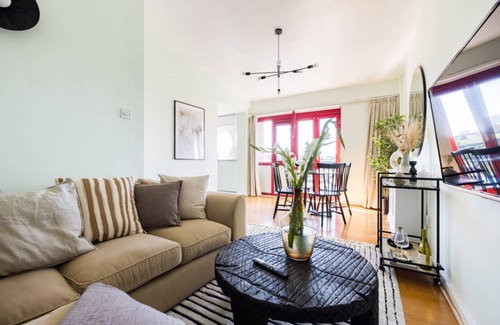 Wapping House | 100 m² House ∙ 4 bedrooms ∙ 8 guests