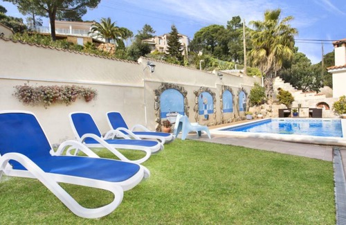 Lloret de Mar House | 100 m² House ∙ 3 bedrooms ∙ 6 guests