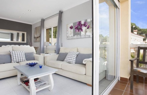 Lloret de Mar House | 100 m² House ∙ 3 bedrooms ∙ 6 guests