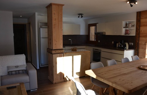 Valloire Apartment | 100 m2 le col des Rochilles/10 people 4 * in the center of Valloire