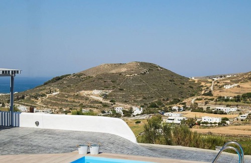 Paros Villa | 100 m² Villa ∙ 2 bedrooms ∙ 6 guests