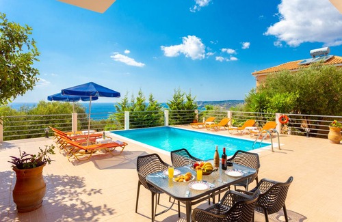 Vlachata Villa | 100 m² Villa ∙ 3 bedrooms ∙ 6 guests