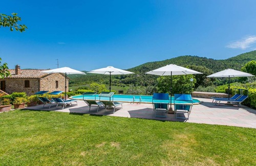 Volterra Villa | 100 m² Villa ∙ 3 bedrooms ∙ 7 guests