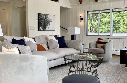 East Dorset House | 100 % renovated home with Spectacular Views in Dorset, Vermont