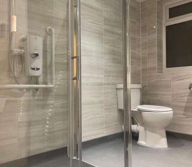 Hale Apartment | 100 Roses Mill Hill