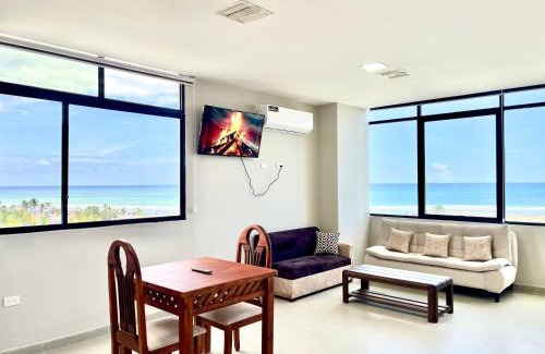 Manta Apartment | 1000 Edifio El Navío Luxury Suite 702