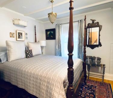 Gananoque Bed & Breakfast | 1000 Islands Bed and Breakfast-The Bulloch House